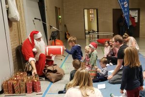 Der Nikolaus war zu Gast beim Kinderturnen