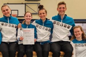 Fünf Turner, zwei Wettkämpfe – ein Team